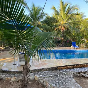 https://villas-tortugas-akumal.quintano-roohotels.com